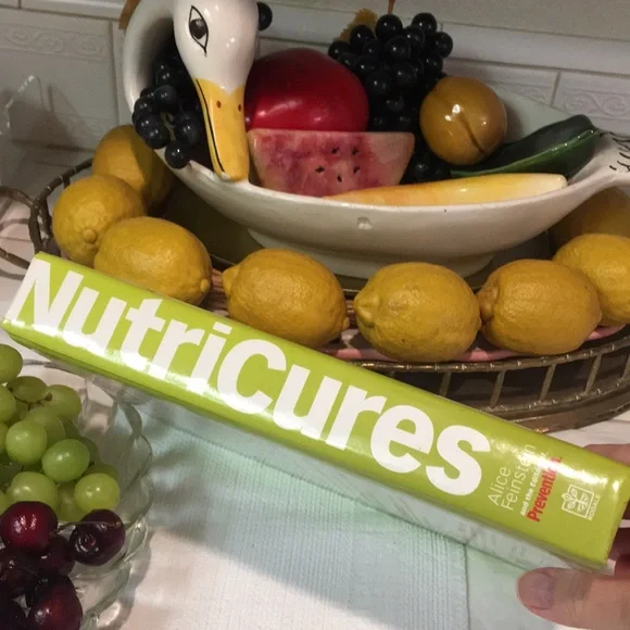 “NUTRI-CURES” FOOD HEALTH BOOK - Picture 9 of 9